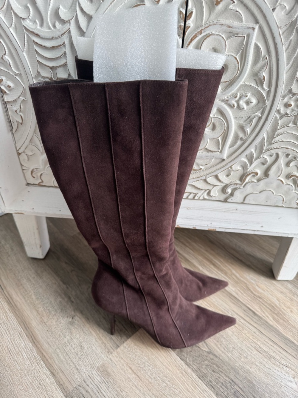 BCBGMaxAzria Brown Suede Knee-High Pointed-Toe Stiletto Boots